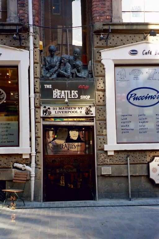 Beatles_Store